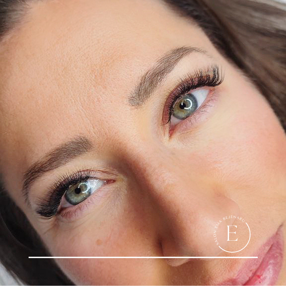 Premade LuxuryLashes. Curvatura M